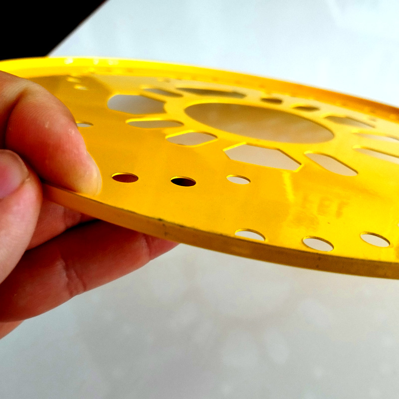صفحه پشت رینگ خودرو بیهقی طرح اسپرت مدل فلزی کد TRH-DISK-YELLO