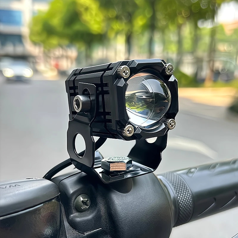 پروژکتور مدل لنزدار 4 حالته فلاشر کد moto