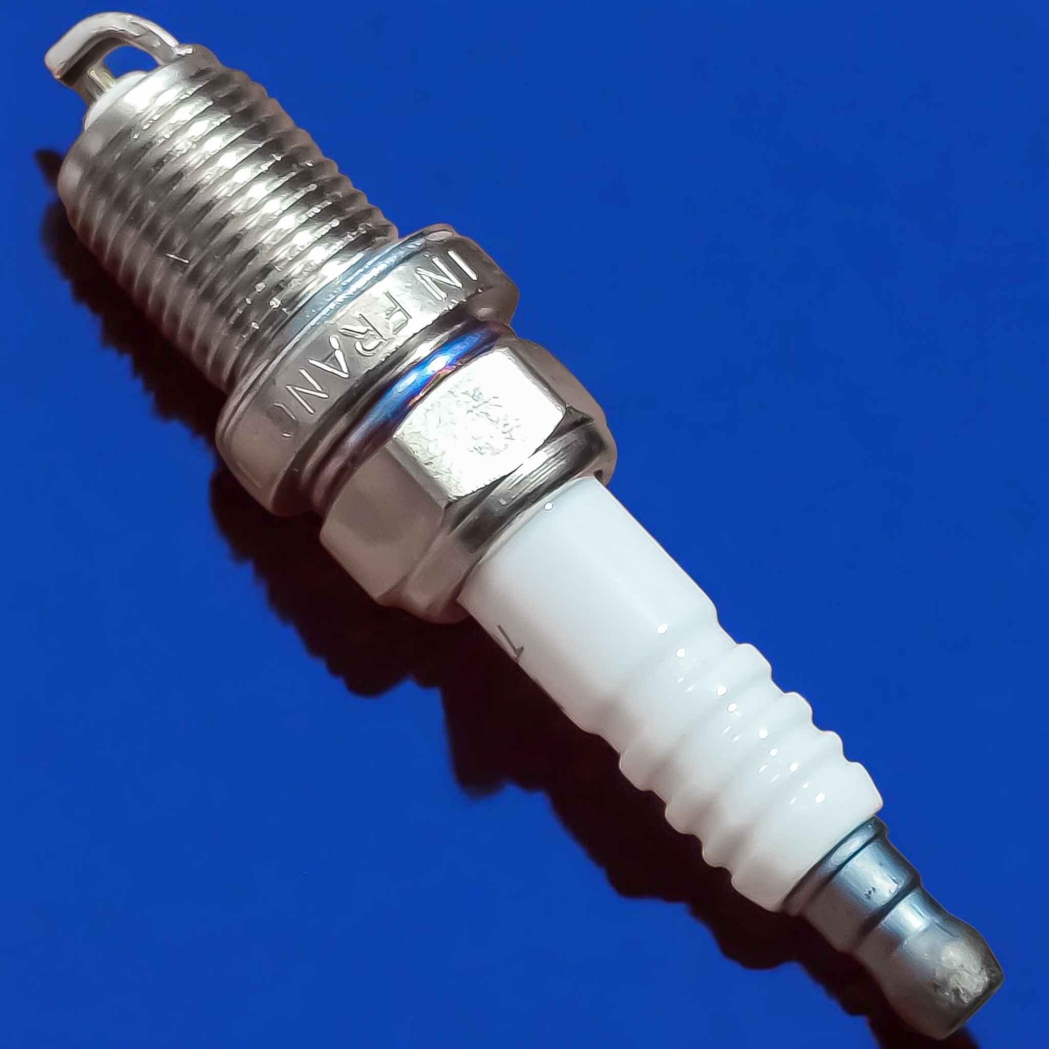 شمع موتور خودرو رنو مدل XU7.XU7P.XUM کد 102AC.France+1 پایه کوتاه مناسب برای پژو ۴۰۵ ، پارس سمند بسته ۴ عددی