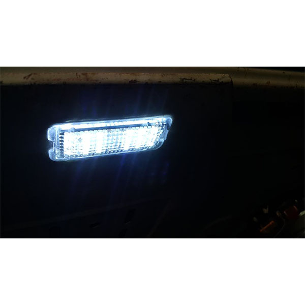 چراغ صندوق و داشبور خودرو تک لایت مدل AM 5964 P مناسب برای پژو پارس